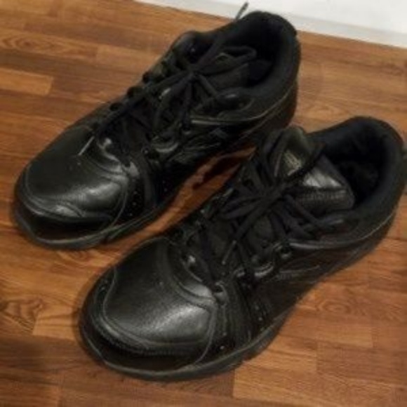 Men New Balance black work shoes size 11.5 - A2 - Picture 5 of 7